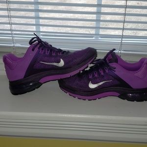 Womens Nike sneakers